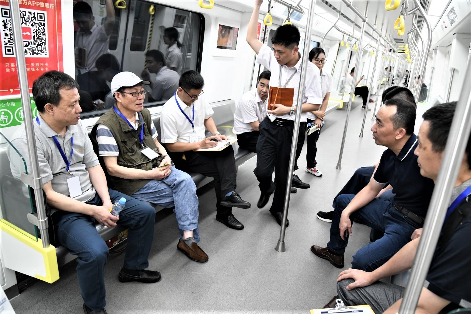 2019年6月，公司在國(guó)內(nèi)率先開(kāi)展軌道運(yùn)營(yíng)期間服務(wù)評(píng)價(jià)工作（南昌地鐵），隨后，先后承擔(dān)了呼和浩特、南昌、鄭州、石家莊等城市地鐵初期運(yùn)營(yíng)前安全評(píng)估項(xiàng)目。.jpg